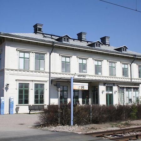 Stationshusets Hotell Och Cafe Koping  Exterior photo